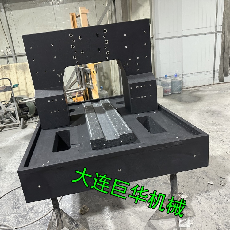 東莞客戶訂制的大理石平臺底座組裝發貨